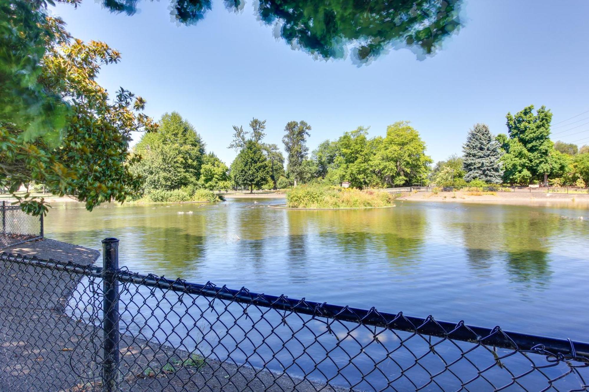 Pet-Friendly Home With Grill, 2 Mi To Autzen Stadium スプリングフィールド エクステリア 写真