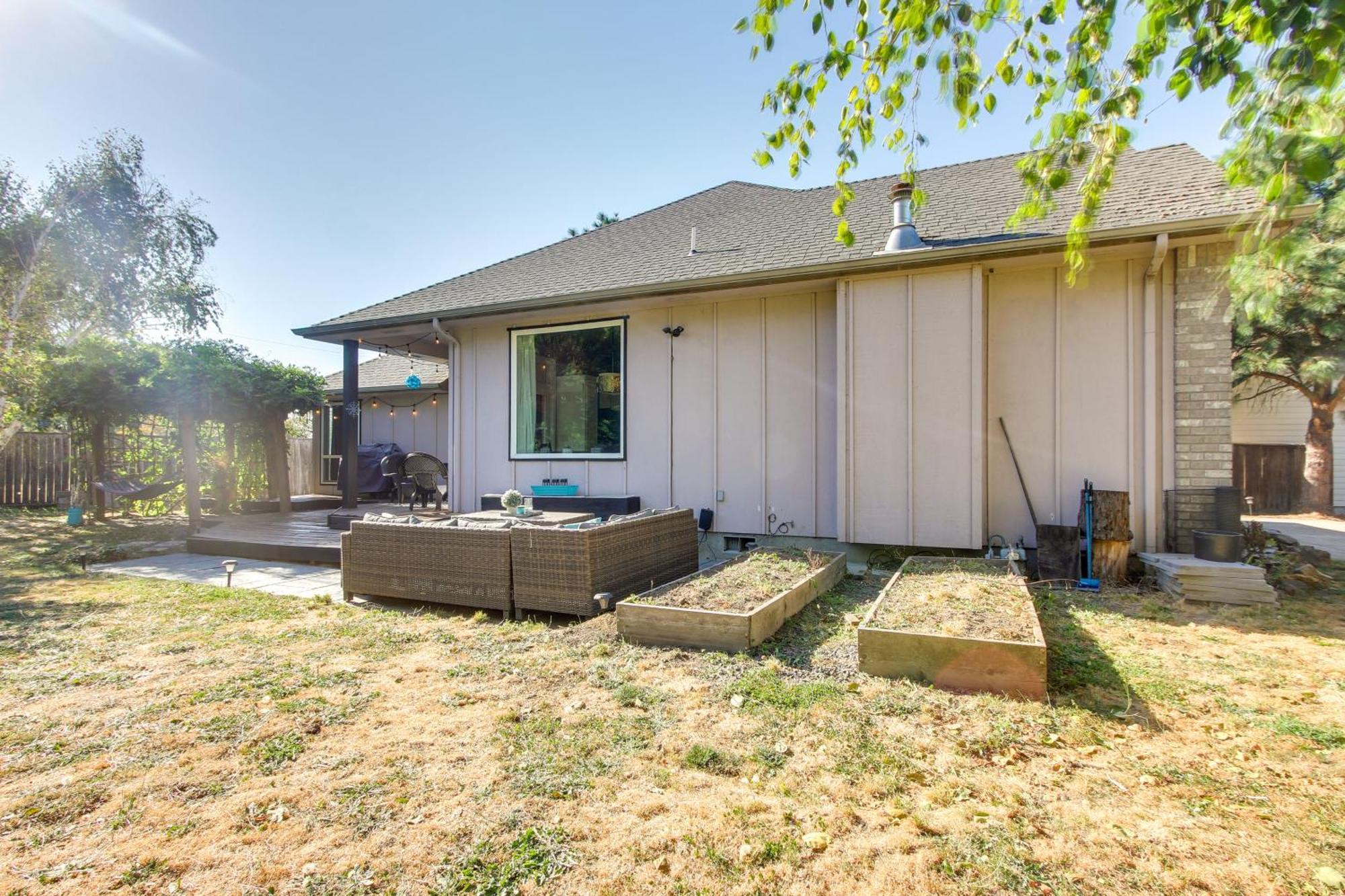 Pet-Friendly Home With Grill, 2 Mi To Autzen Stadium スプリングフィールド エクステリア 写真