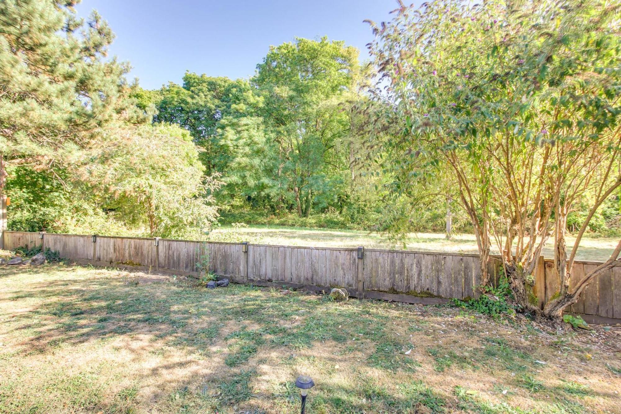 Pet-Friendly Home With Grill, 2 Mi To Autzen Stadium スプリングフィールド エクステリア 写真