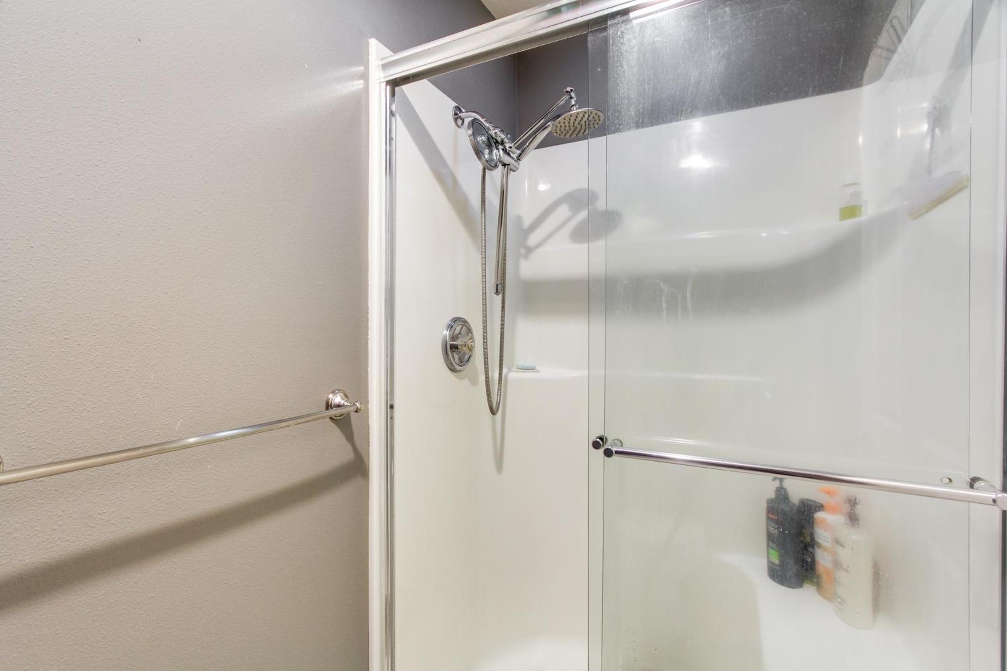 Pet-Friendly Home With Grill, 2 Mi To Autzen Stadium スプリングフィールド エクステリア 写真