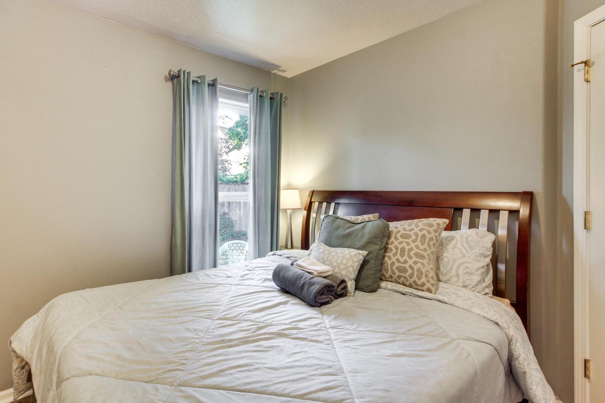 Pet-Friendly Home With Grill, 2 Mi To Autzen Stadium スプリングフィールド エクステリア 写真