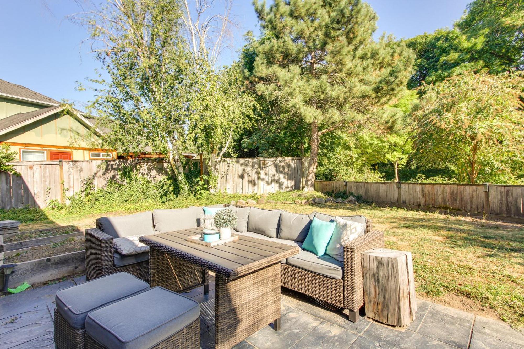 Pet-Friendly Home With Grill, 2 Mi To Autzen Stadium スプリングフィールド エクステリア 写真